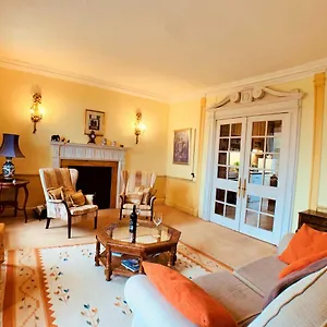 https://f2-charming-city-centre-apartment-full-of-character.edinburghhotelsuk.org