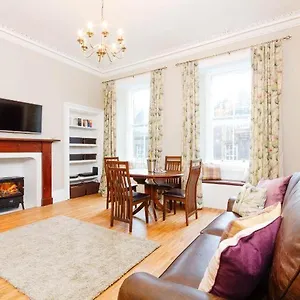 https://old-town-163.edinburghhotelsuk.org